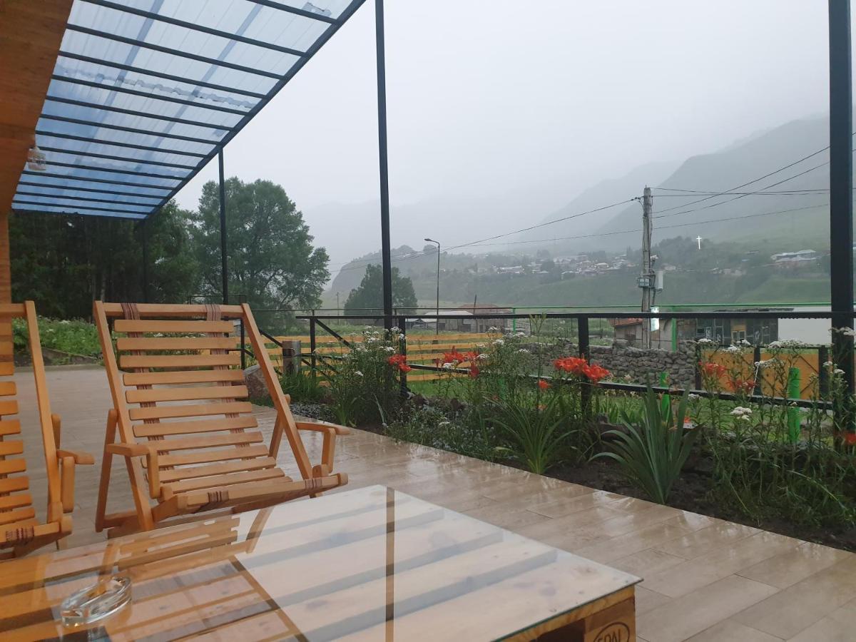 Hotel Tornisa Kazbegi Exterior foto